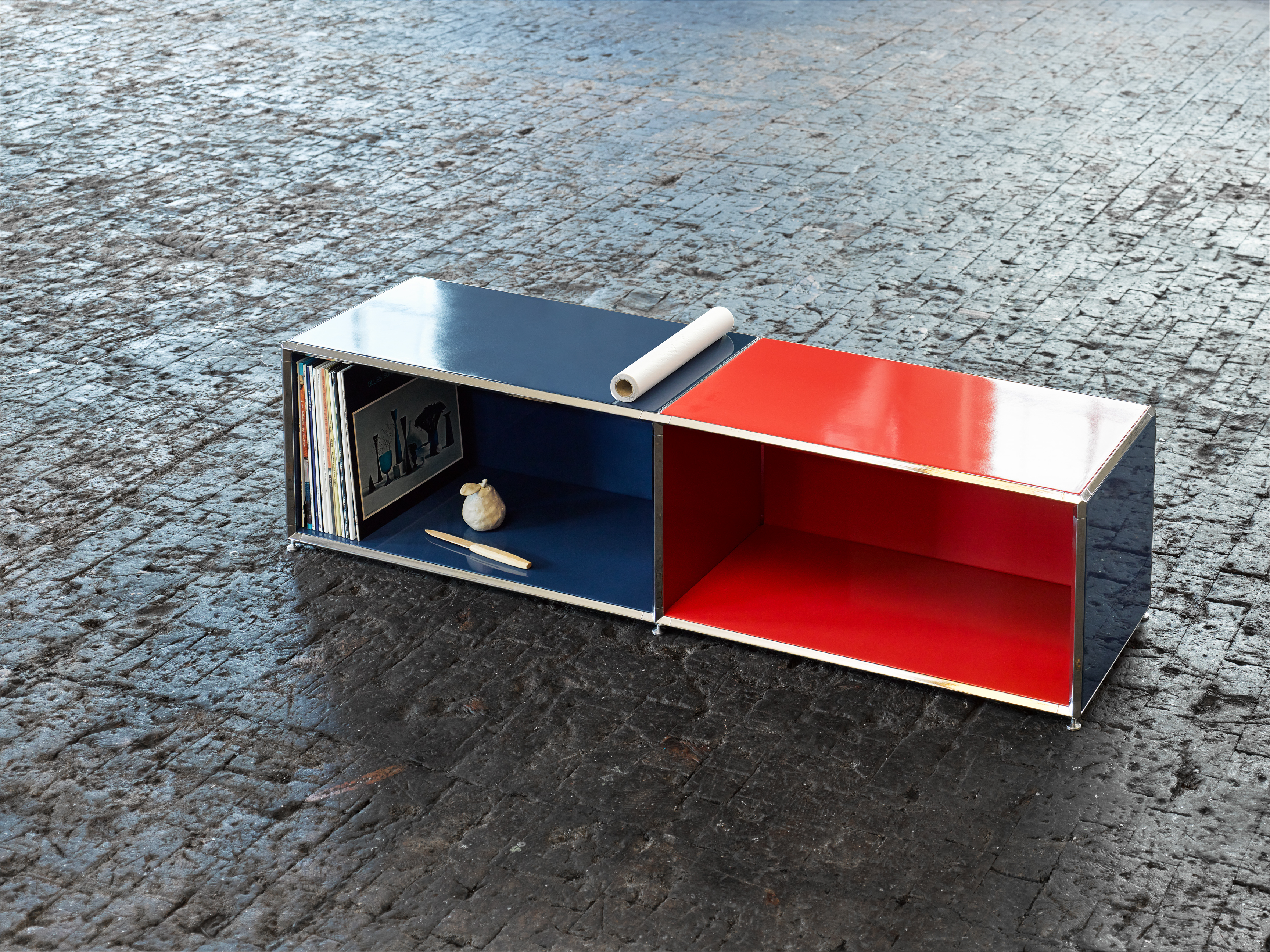 002_August_Blum_Regalsystem_www.schaubstierli.com