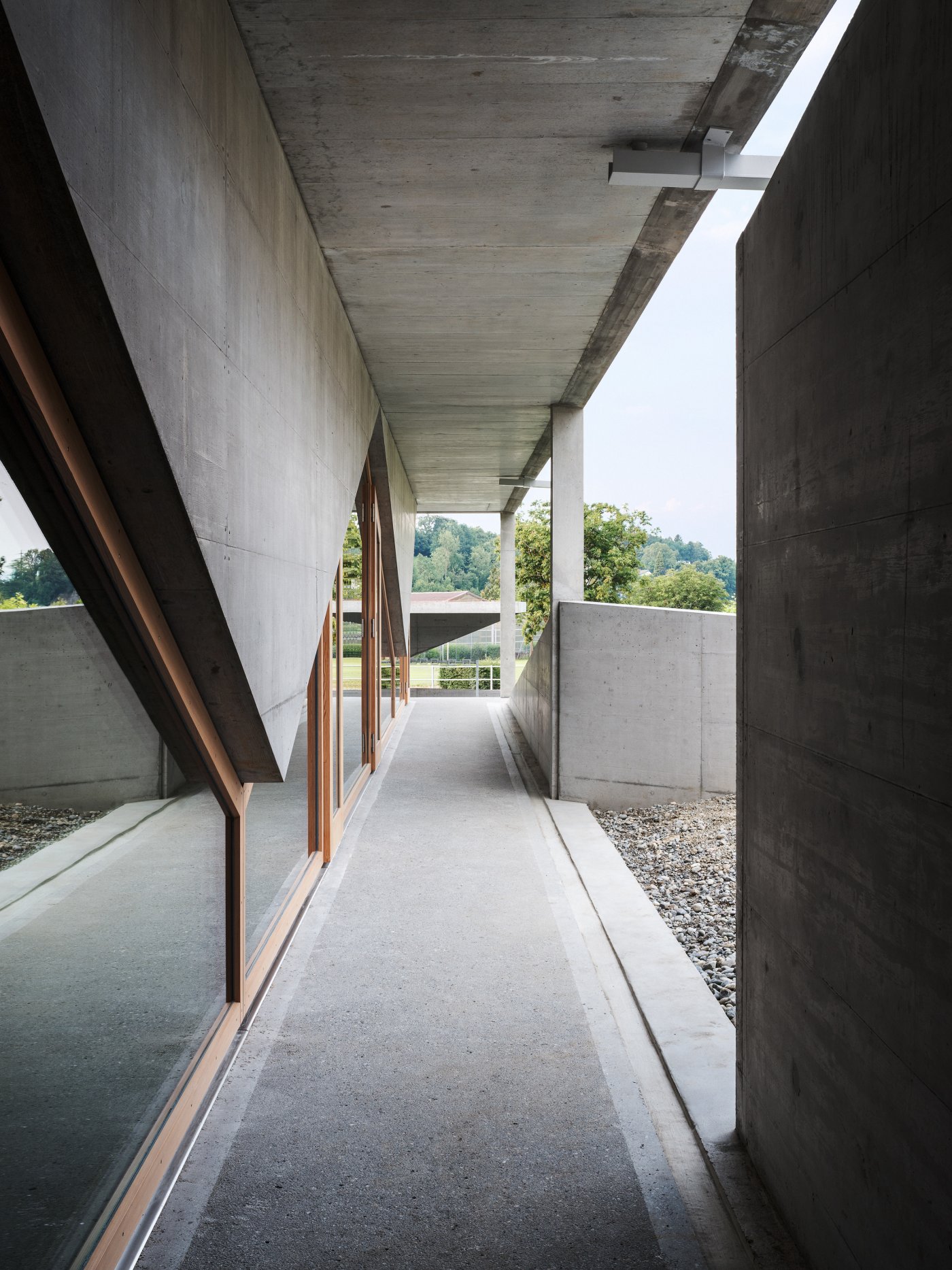 Angela Deuber Architect / Thal