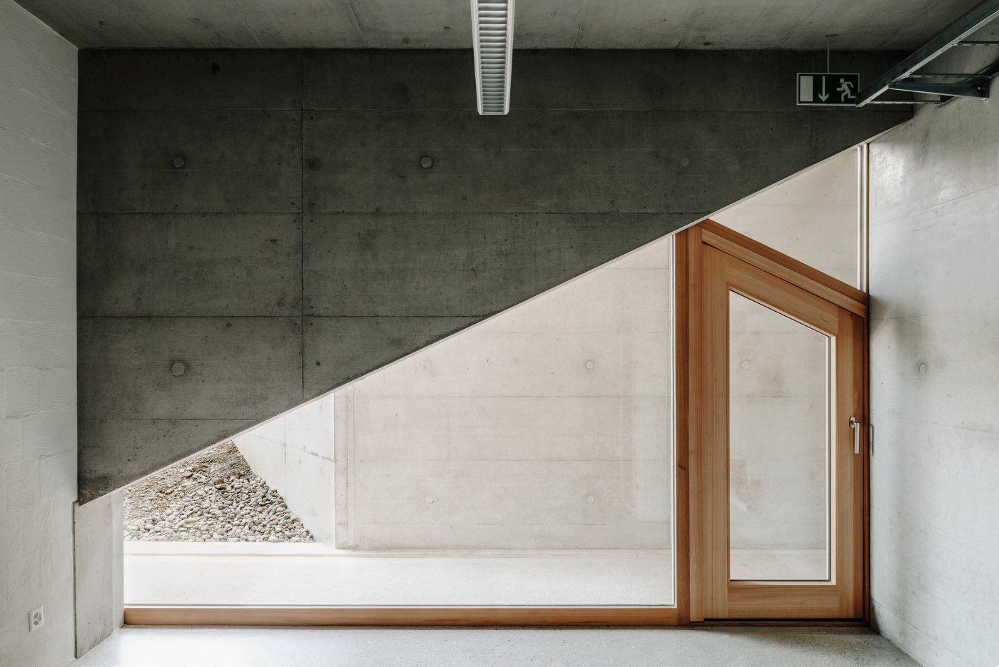 Angela Deuber Architect / Thal