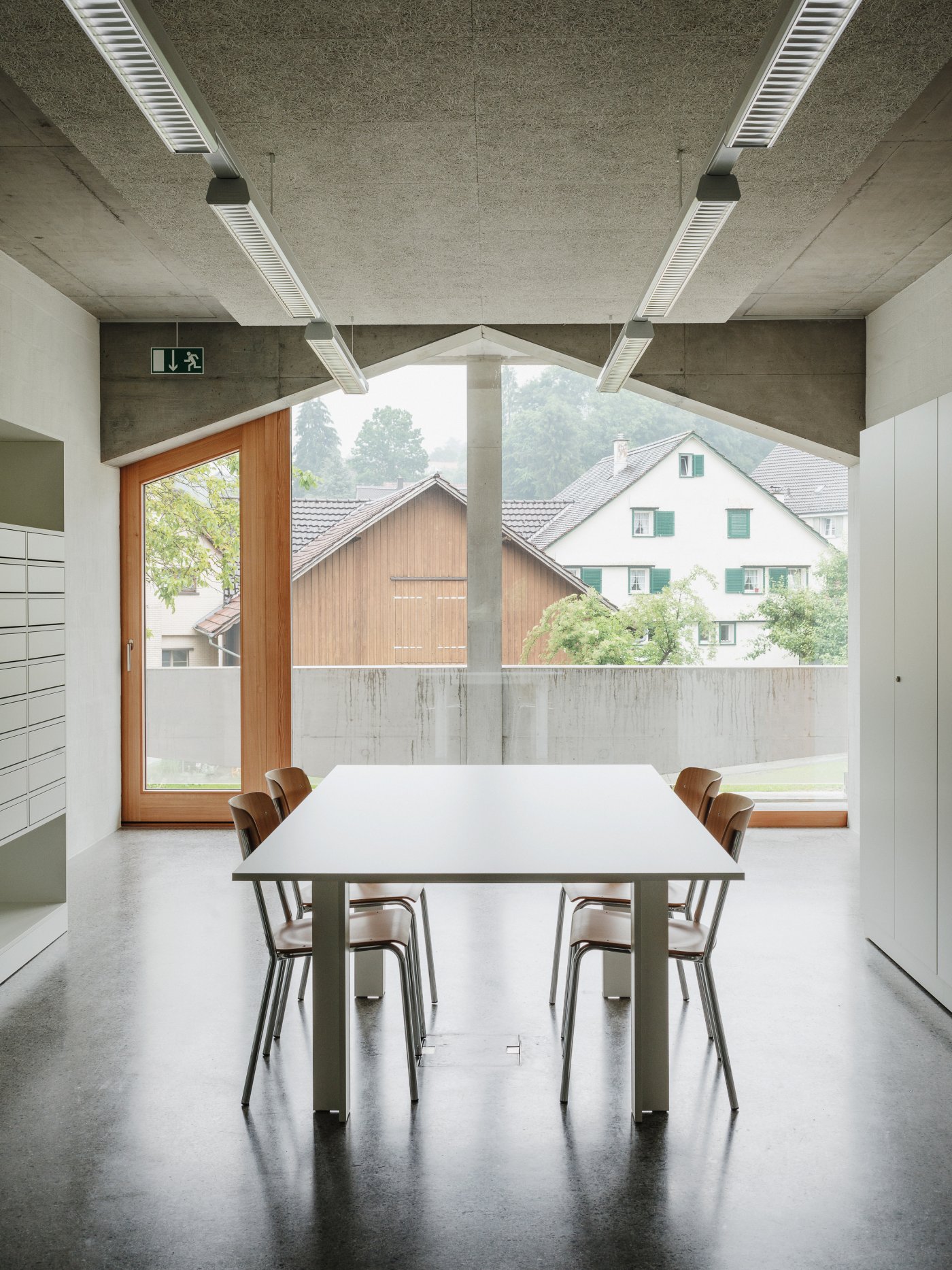 Angela Deuber Architect / Thal