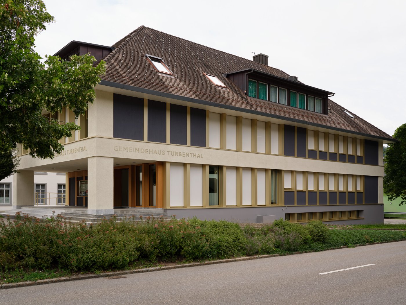 Lüscher-Lüscher Architekten / Turbenthal