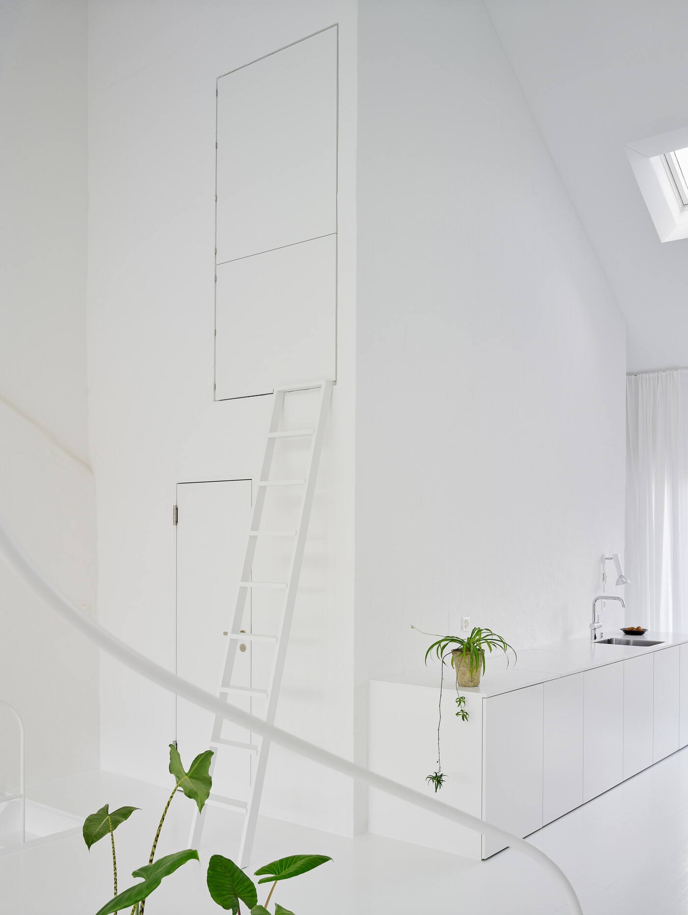Angela Deuber Architect / Atelier